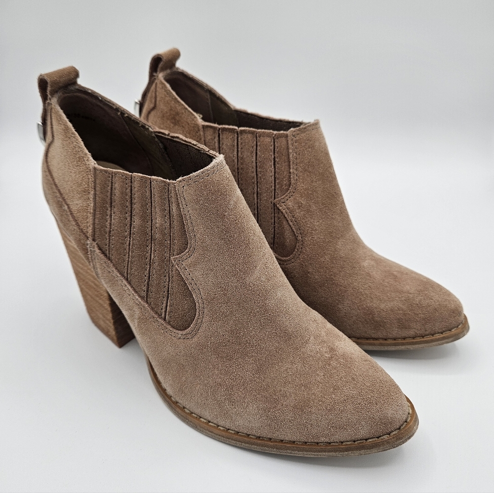 CHINESE LAUNDRY SONOMA ANKLE BOOTS - MINK  SUEDE size 7.5